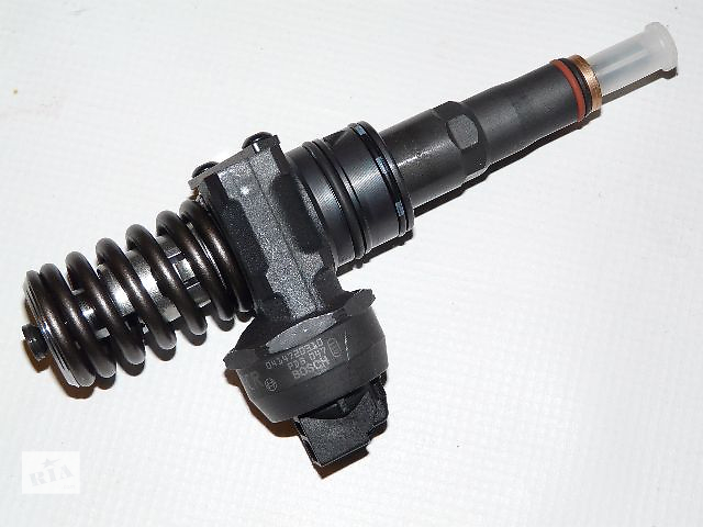 Насос-форсунка на Volksvagen passat b6 103kw Siemens 03G130073S